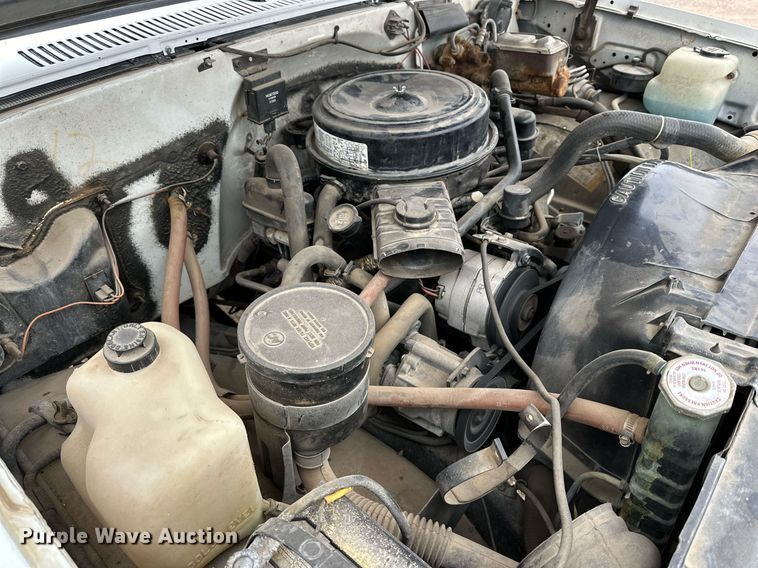 image for item IB9311 1985 GMC Sierra 3500  flatbed pickup truck