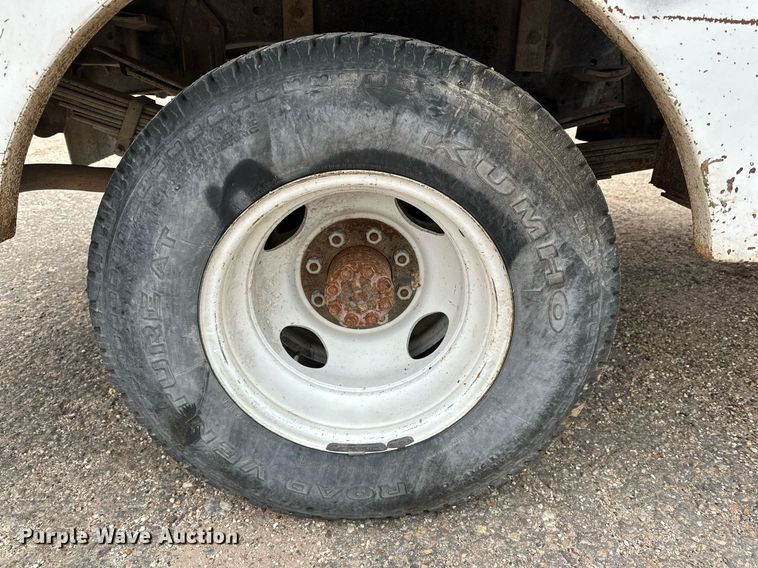 image for item IB9311 1985 GMC Sierra 3500  flatbed pickup truck