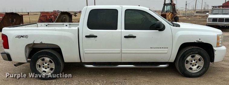 image for item IB9313 2011 Chevrolet Silverado 1500  Crew Cab pickup truck