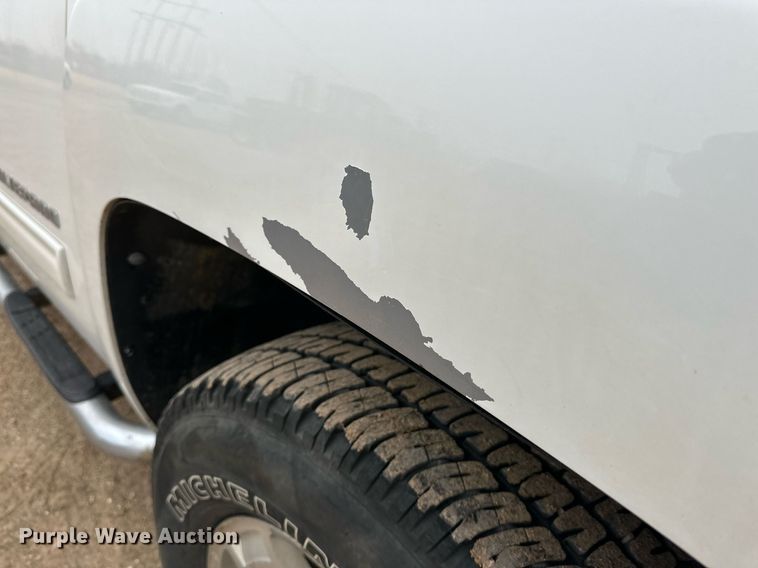 image for item IB9313 2011 Chevrolet Silverado 1500  Crew Cab pickup truck