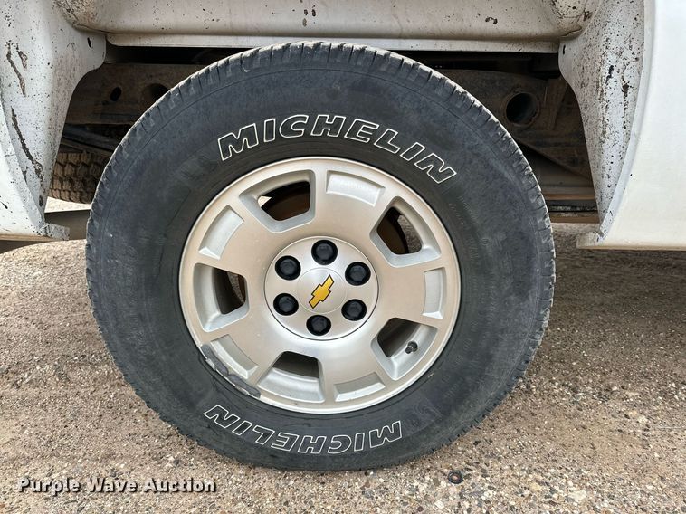 image for item IB9313 2011 Chevrolet Silverado 1500  Crew Cab pickup truck