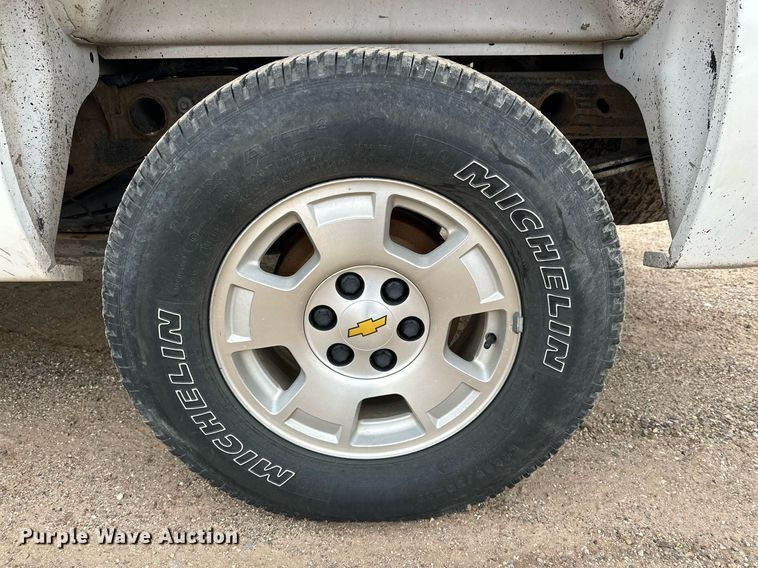 image for item IB9313 2011 Chevrolet Silverado 1500  Crew Cab pickup truck