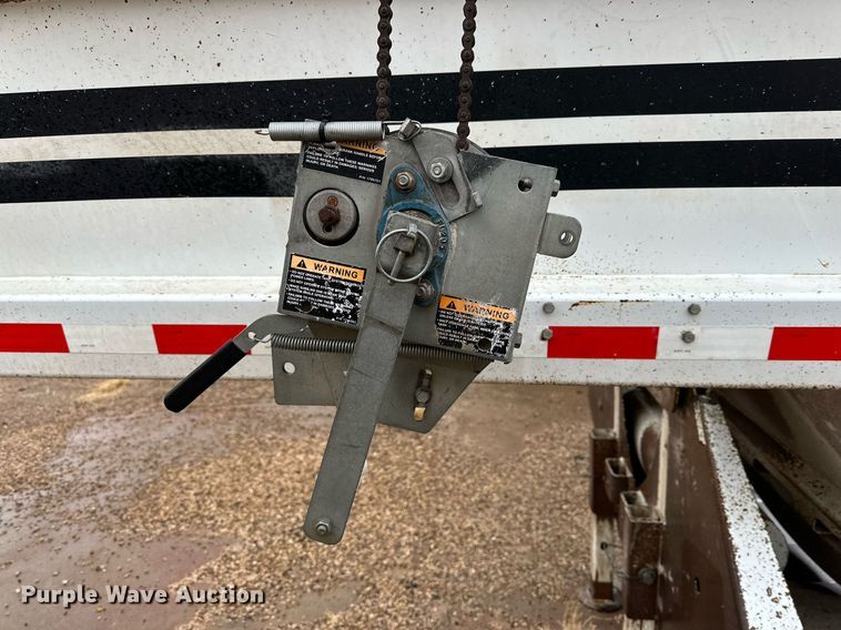 image for item IB9315 2015 Load King  bottom dump trailer