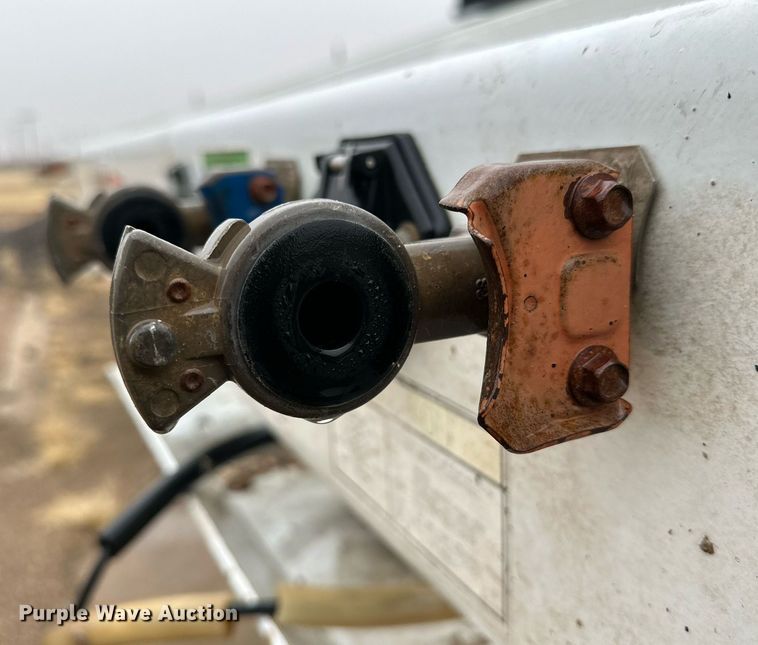 image for item IB9316 2013 Load King  bottom dump trailer