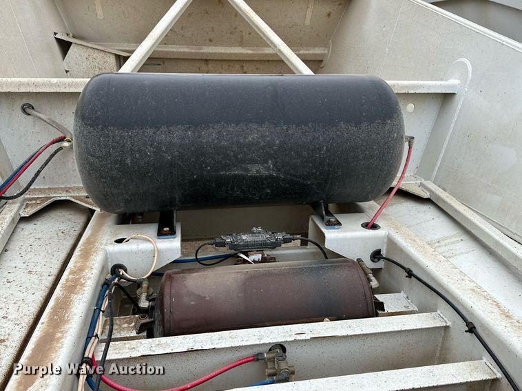 image for item IB9316 2013 Load King  bottom dump trailer