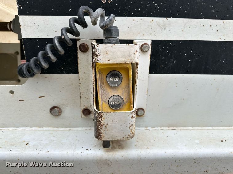 image for item IB9317 2013 Load King  bottom dump trailer