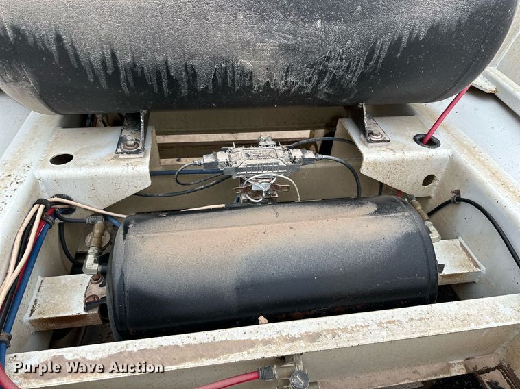 image for item IB9317 2013 Load King  bottom dump trailer