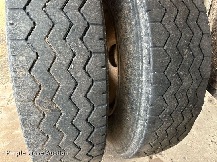 image for item IB9317 2013 Load King  bottom dump trailer