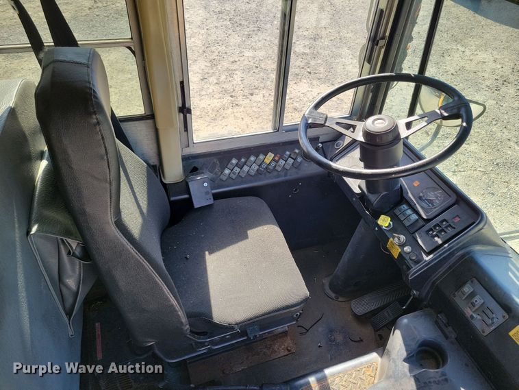 image for item JO9040 2003 Blue Bird  school bus