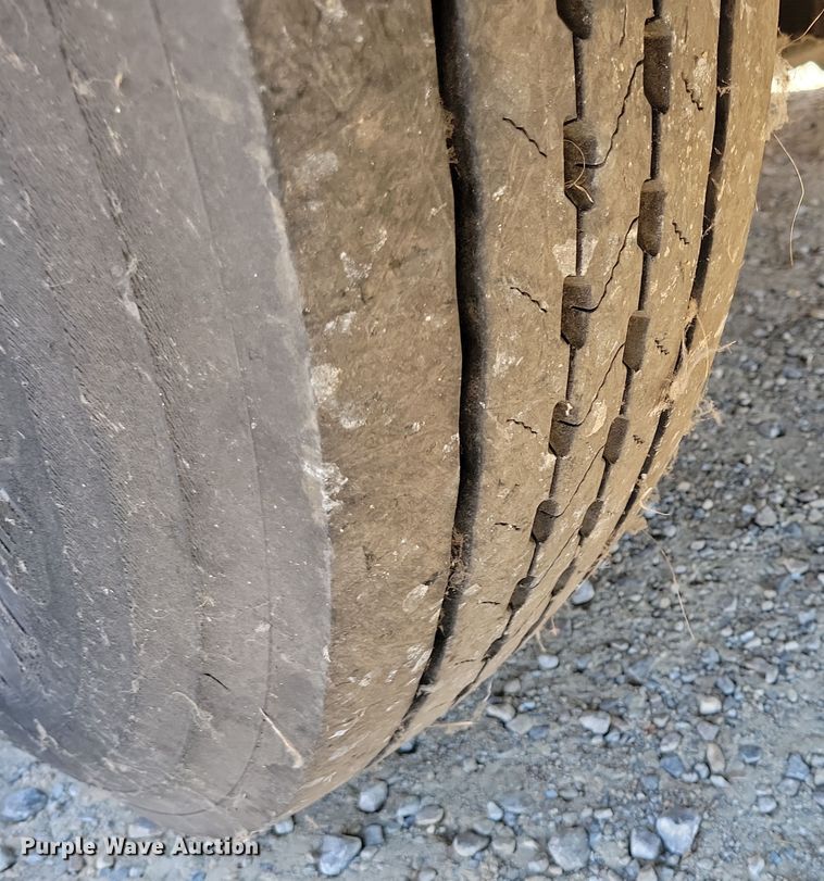 image for item JO9040 2003 Blue Bird  school bus