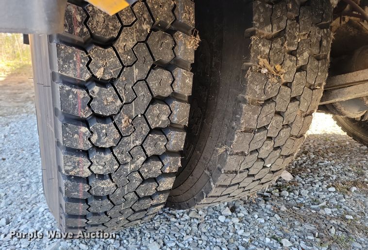 image for item JO9040 2003 Blue Bird  school bus