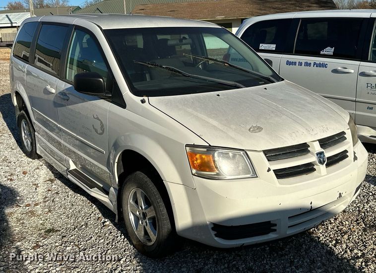 image for item KN9543 2010 Dodge Grand Caravan  handicap accessible van