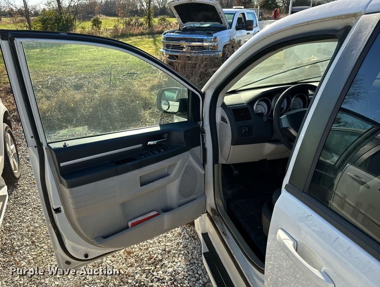 image for item KN9543 2010 Dodge Grand Caravan  handicap accessible van