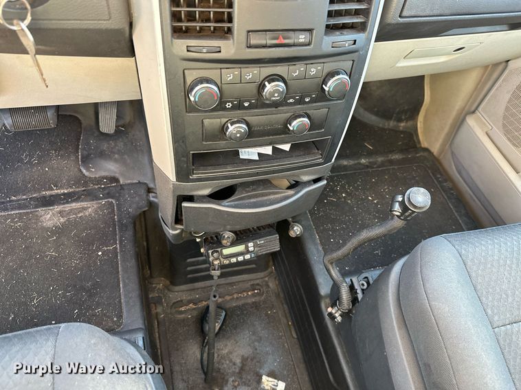 image for item KN9543 2010 Dodge Grand Caravan  handicap accessible van