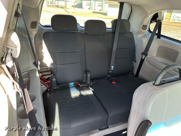 image for item KN9543 2010 Dodge Grand Caravan  handicap accessible van