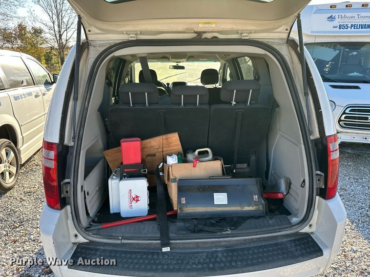 image for item KN9543 2010 Dodge Grand Caravan  handicap accessible van