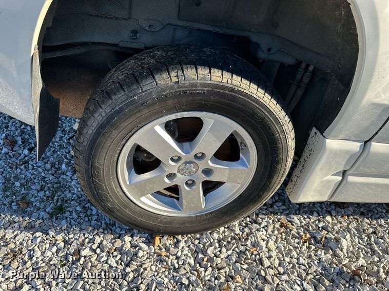 image for item KN9543 2010 Dodge Grand Caravan  handicap accessible van