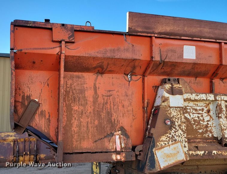 image for item KT9951 1990 GMC C7H064  dump truck