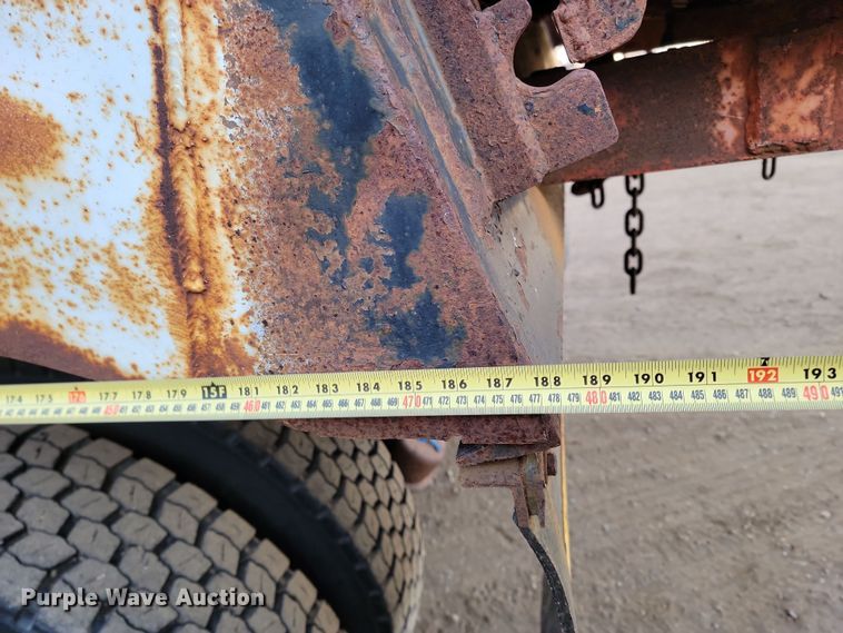 image for item KT9951 1990 GMC C7H064  dump truck