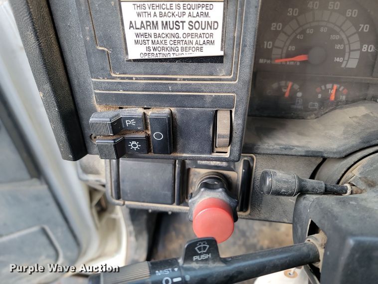 image for item KT9951 1990 GMC C7H064  dump truck