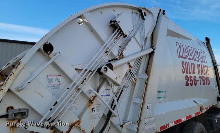 image for item KT9952 2005 Sterling Acterra  refuse truck