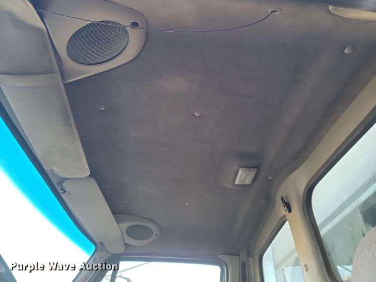 image for item KT9952 2005 Sterling Acterra  refuse truck