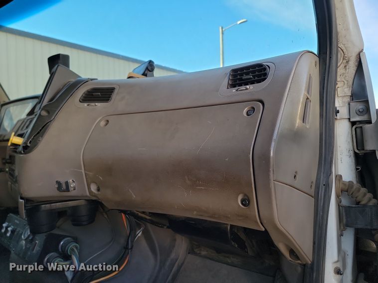 image for item KT9952 2005 Sterling Acterra  refuse truck