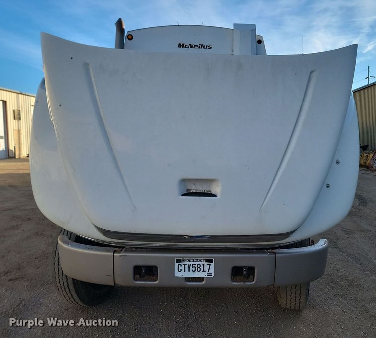 image for item KT9952 2005 Sterling Acterra  refuse truck