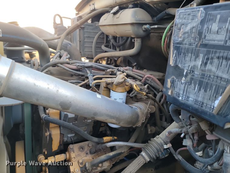 image for item KT9952 2005 Sterling Acterra  refuse truck