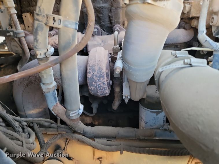 image for item KT9952 2005 Sterling Acterra  refuse truck