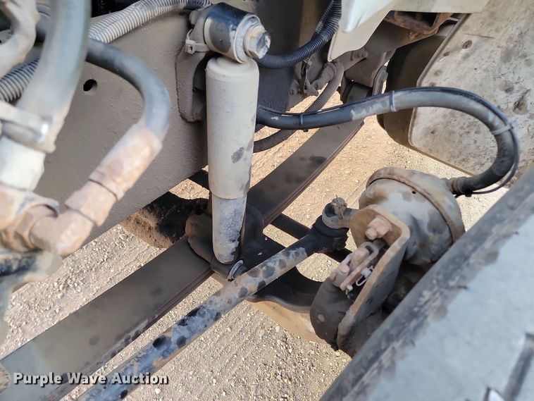 image for item KT9952 2005 Sterling Acterra  refuse truck