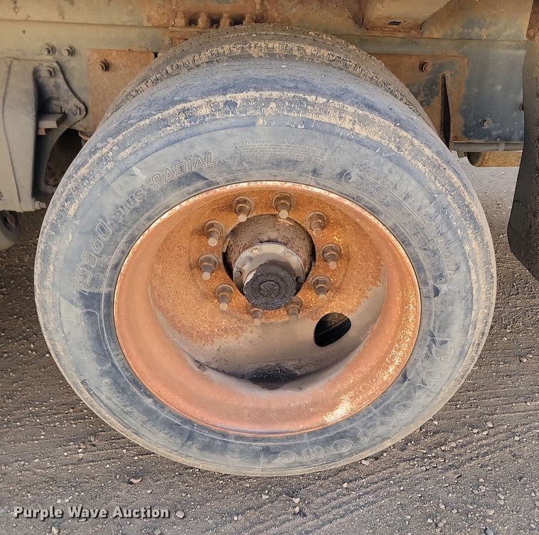 image for item KT9952 2005 Sterling Acterra  refuse truck