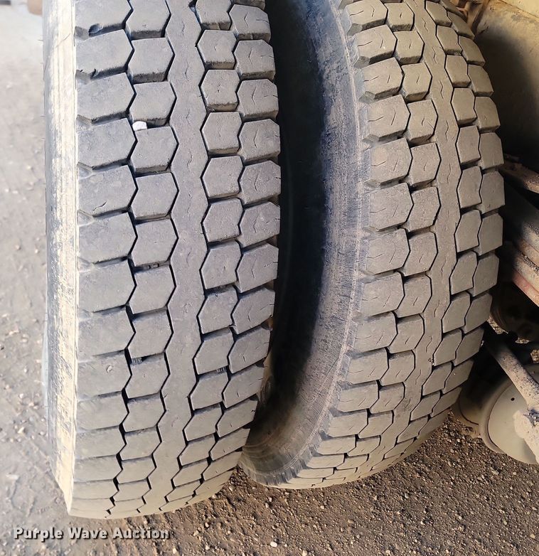 image for item KT9952 2005 Sterling Acterra  refuse truck