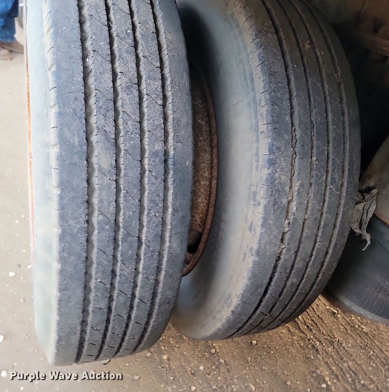 image for item KT9952 2005 Sterling Acterra  refuse truck