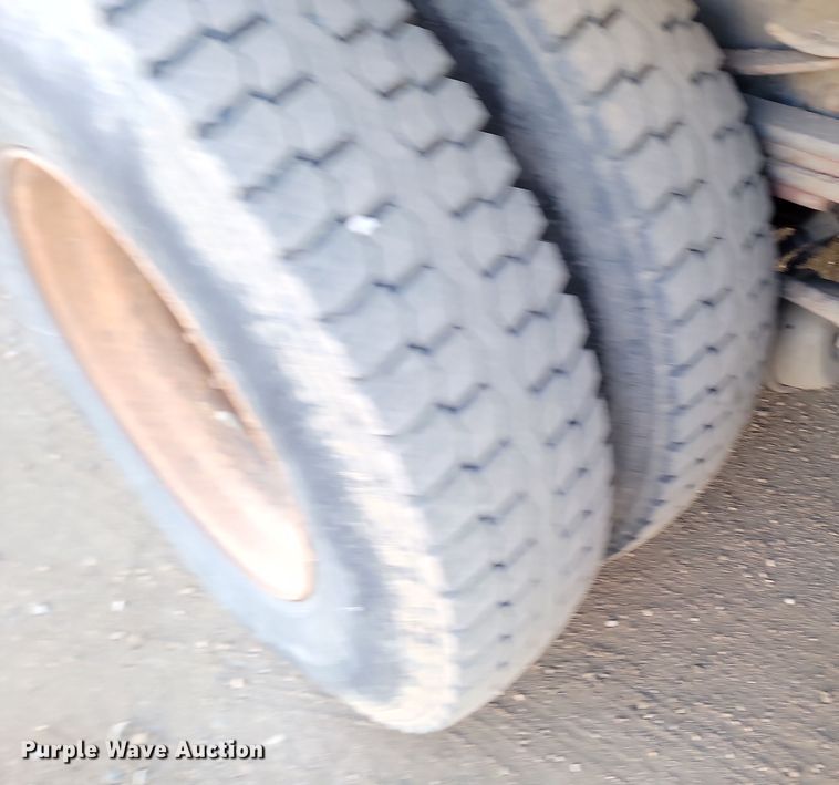 image for item KT9952 2005 Sterling Acterra  refuse truck