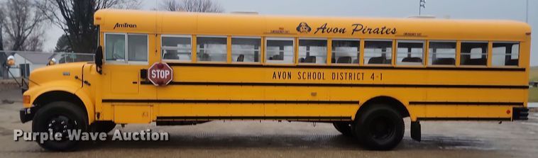 image for item KU9095 1999 International  school bus