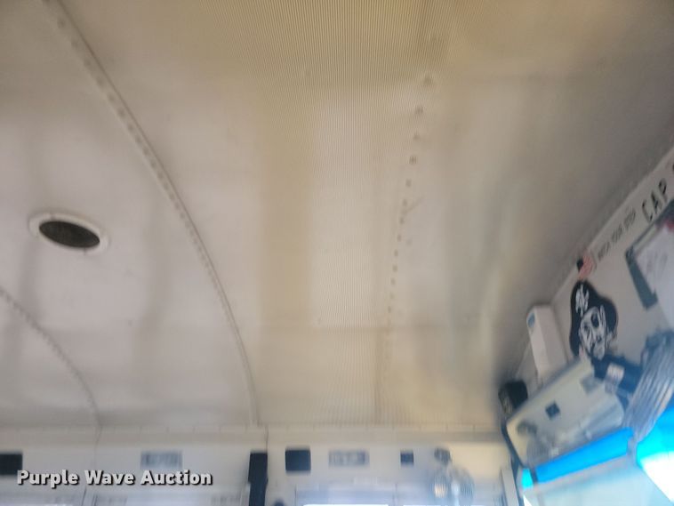 image for item KU9095 1999 International  school bus