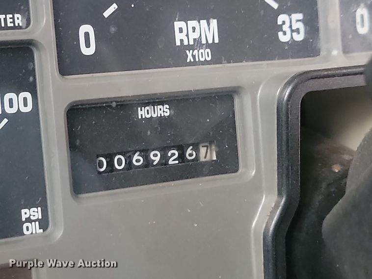 image for item KU9095 1999 International  school bus