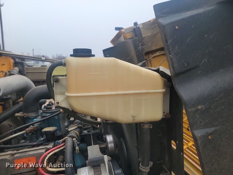 image for item KU9095 1999 International  school bus