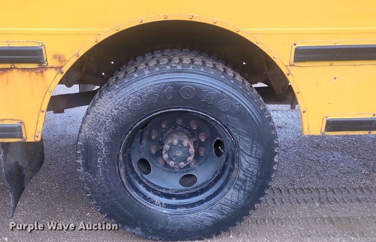 image for item KU9095 1999 International  school bus