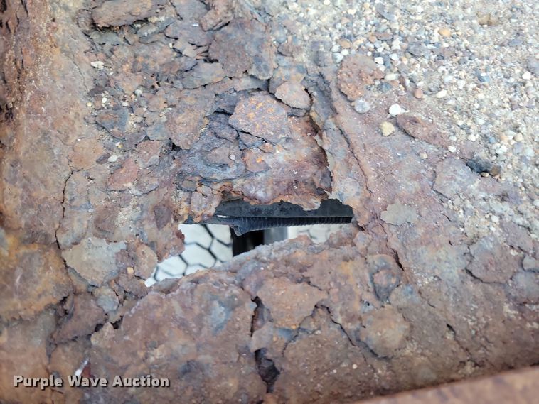 image for item LC9473 1996 International 4700  dump truck