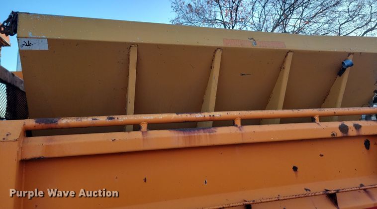 image for item LC9473 1996 International 4700  dump truck