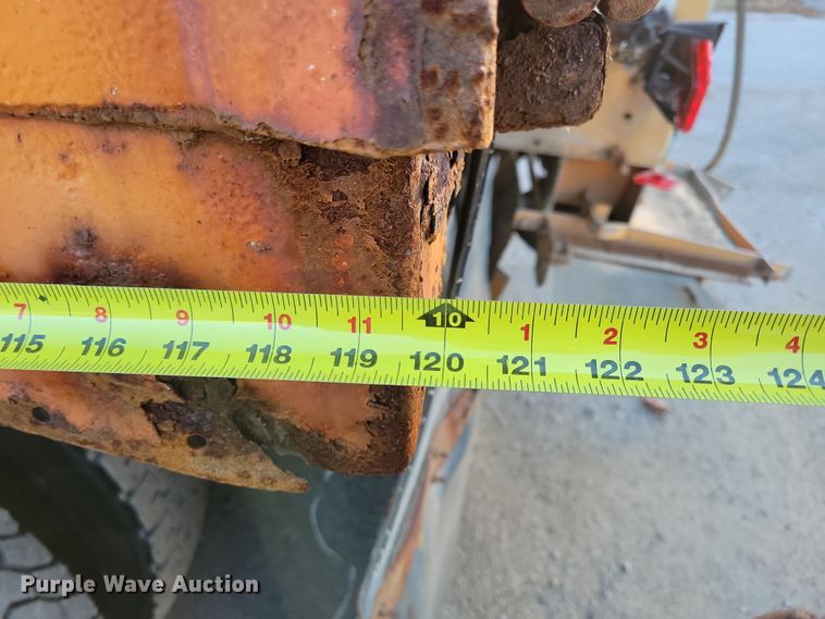 image for item LC9473 1996 International 4700  dump truck