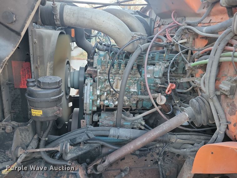 image for item LC9473 1996 International 4700  dump truck