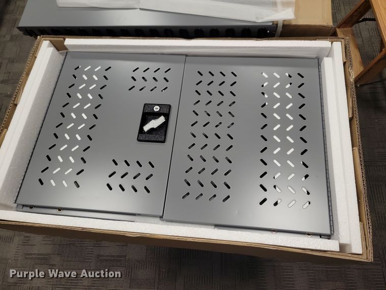 image for item LC9483 (2) Global 888CP103 security cabinets