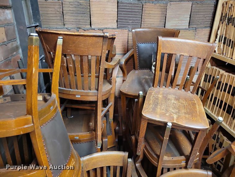 image for item LC9484 Approximately 27 wooden chairs