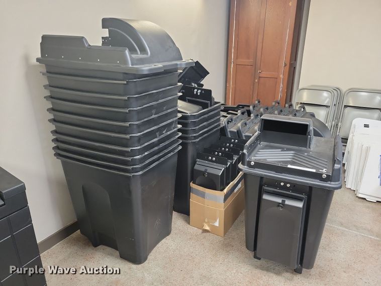 image for item LC9486 (17) ballot carts