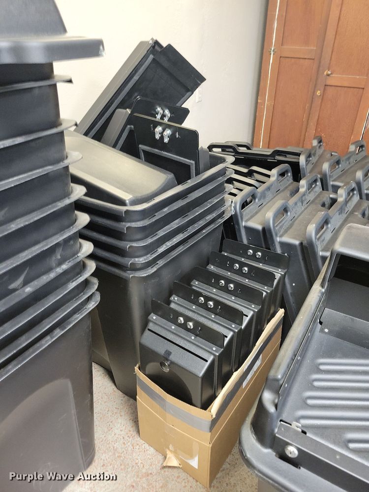 image for item LC9486 (17) ballot carts