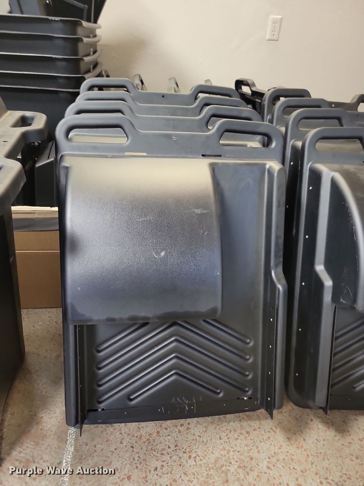 image for item LC9486 (17) ballot carts