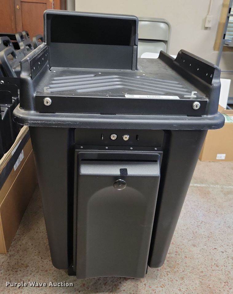 image for item LC9486 (17) ballot carts